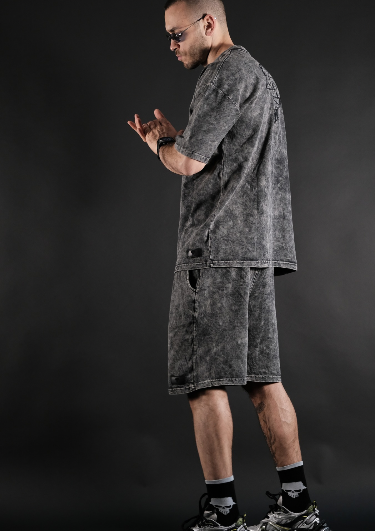 Детайл на washed памучната материя на Murda Boyz Colour Washed SET