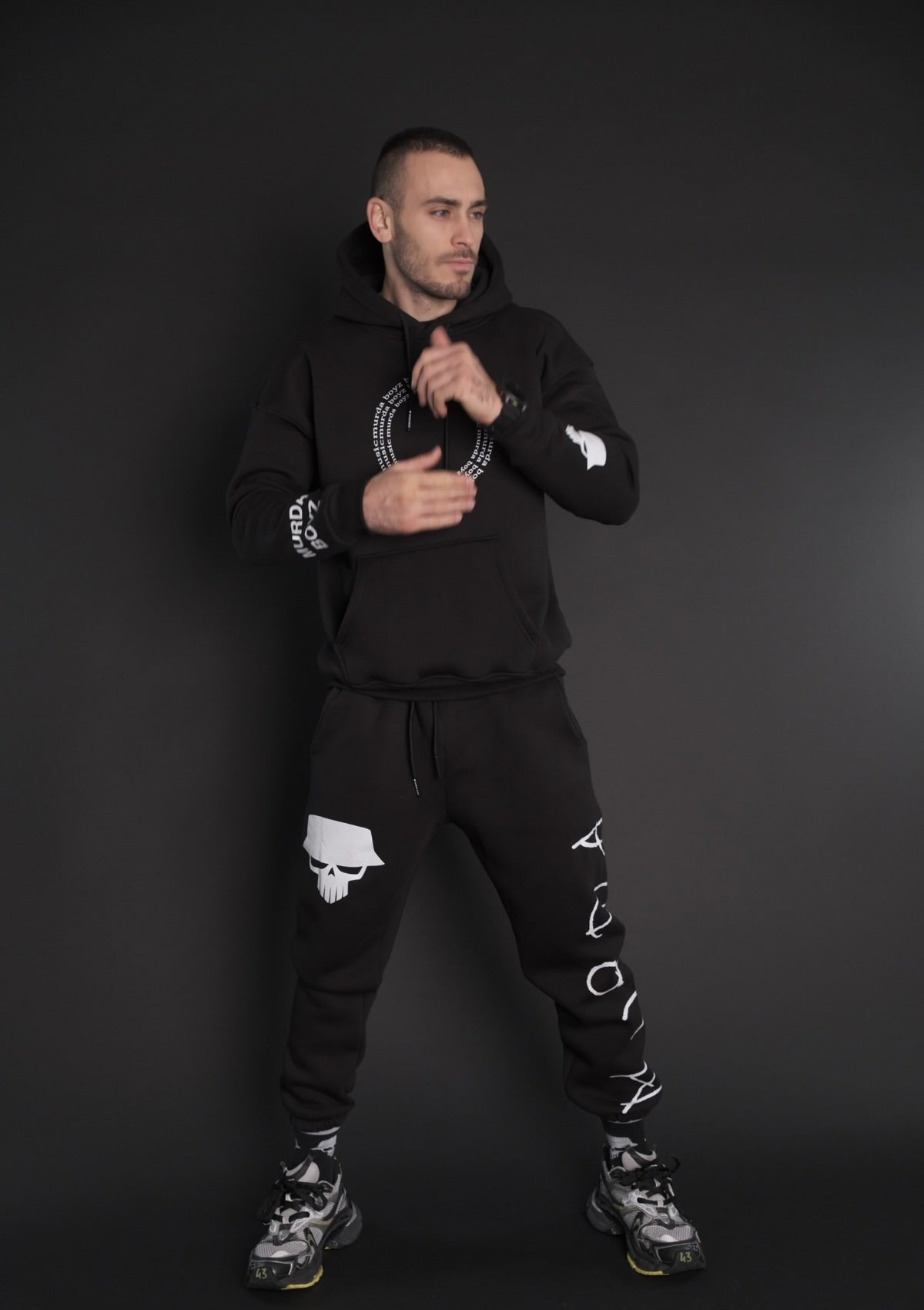 Мъжки streetwear комплект Circle Code SET с Circle Code принт отпред от Мърда Бойз