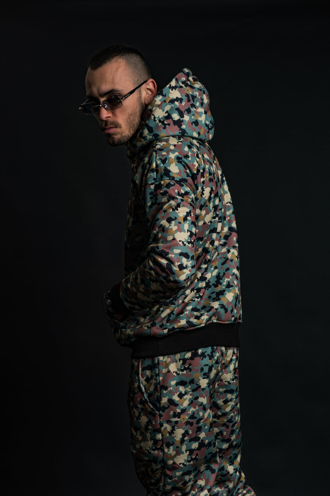 Мъжки камуфлажен спортен комплект Green Beret SET от Murda Boyz – изглед отпред 