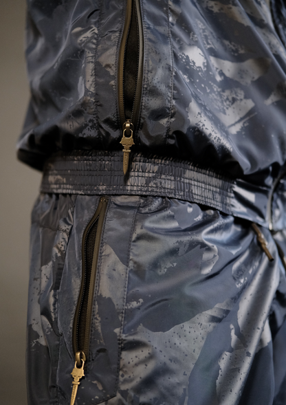 Еластична талия и ципове на долнището Murda Camouflage Set Blue – функционален детайл