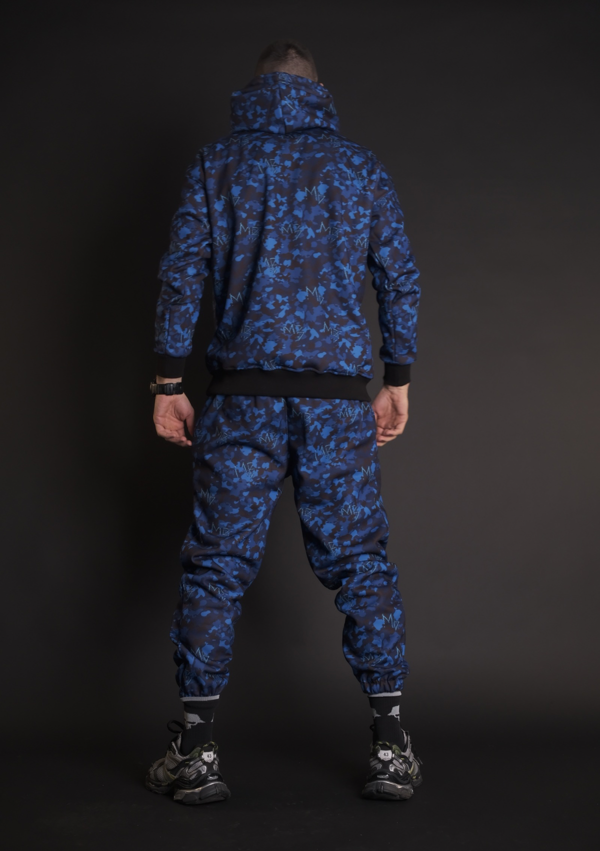 Мъжки камуфлажен спортен комплект Navy Seal SET от Murda Boyz. Цялостна визия - изглед отзад